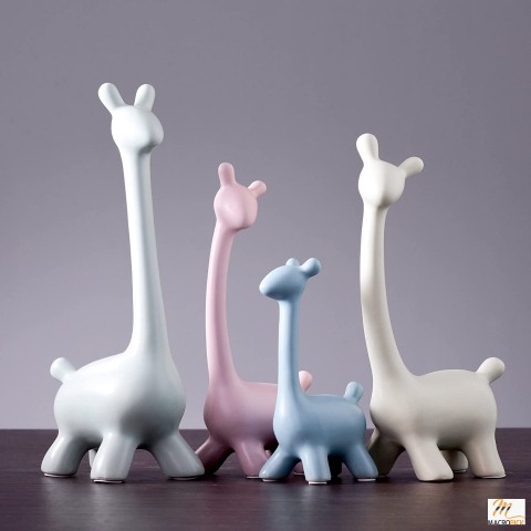 4 Pieces Unique Decorative Ceramics Giraffe Statues - Great For Home Decoration