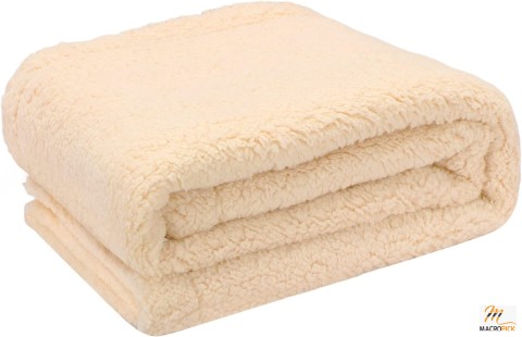 Soft and Warm Pet Throw for Dogs and Cats, Premium Fluffy Fleece Dog Blanket